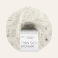 Sandnes Tynn Silk Mohair – held together with the main yarn